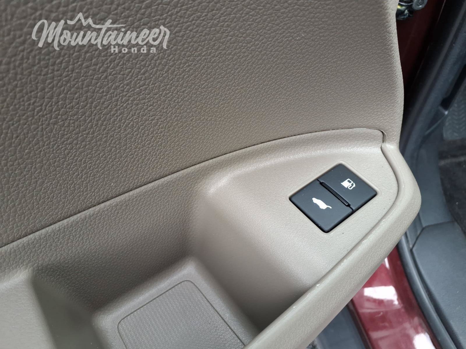 Used 2022 Honda Pilot Special Edition image 31