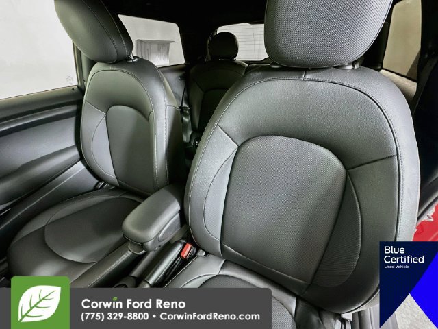 Used 2019 MINI Cooper 2-Door Hardtop FWD image 25