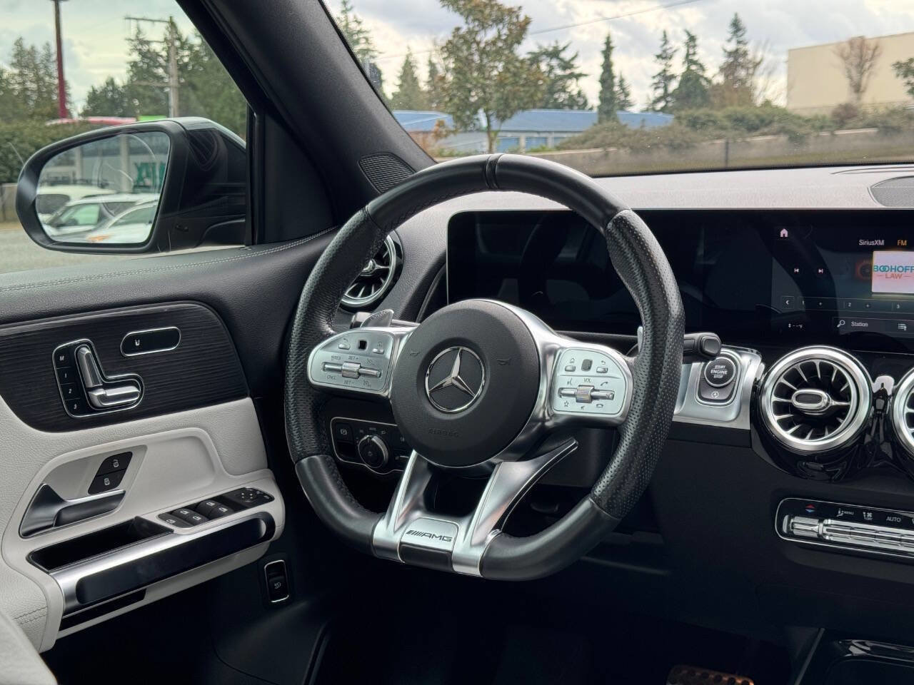 Used 2021 Mercedes-Benz GLB 35 AMG 4MATIC image 22