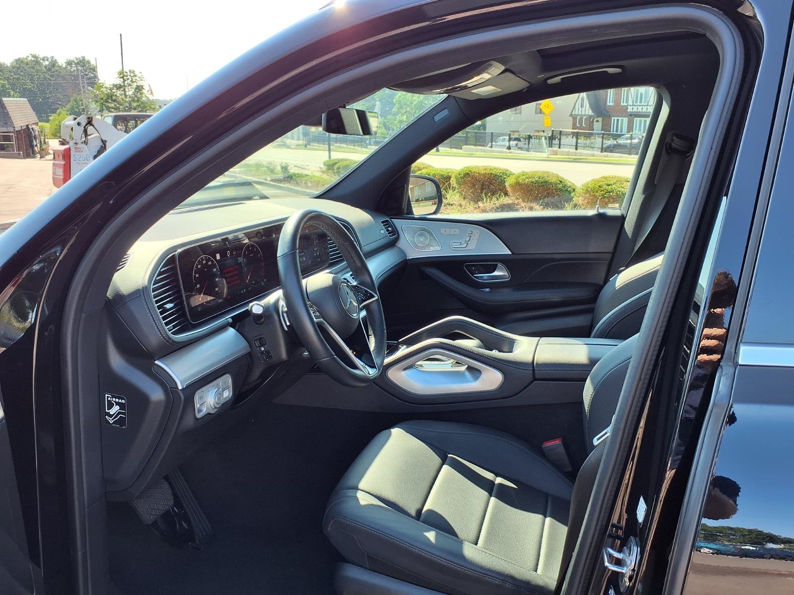 Used 2025 Mercedes-Benz GLS 450 4MATIC image 22