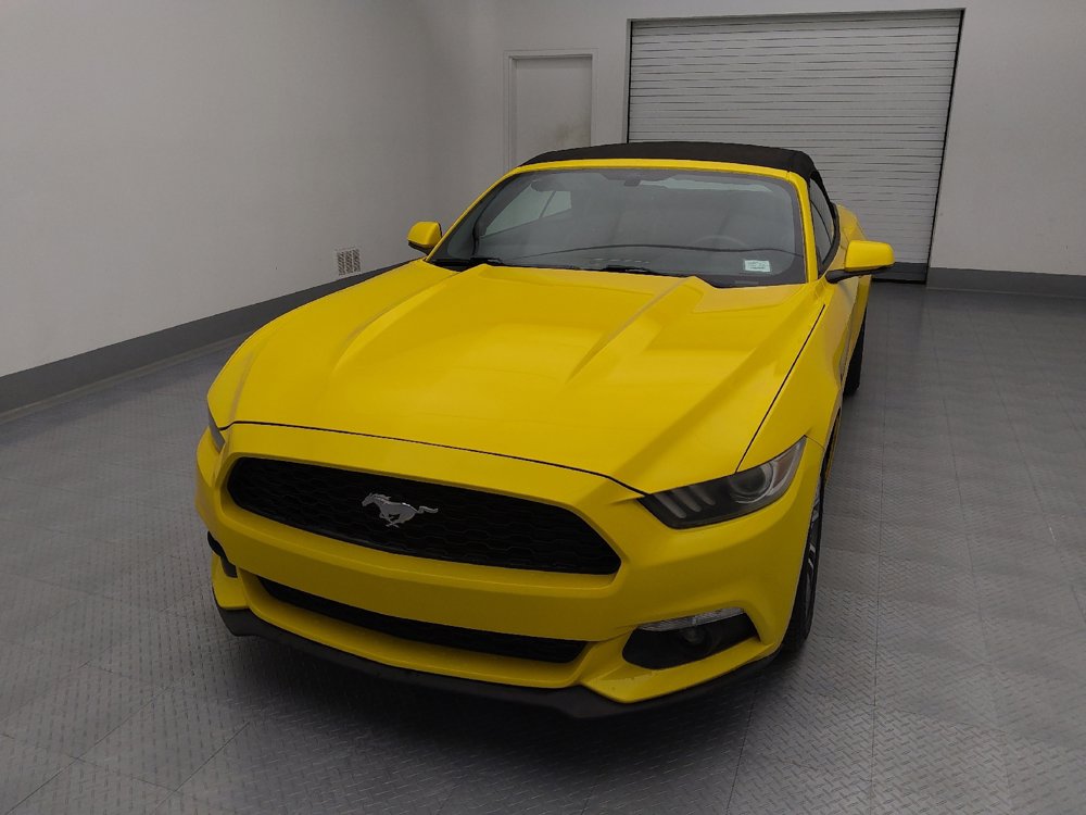 Used 2016 Ford Mustang Premium image 15