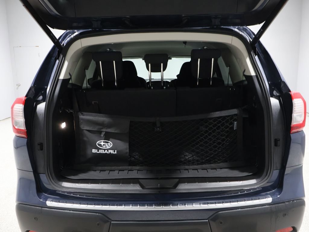 Used 2025 Subaru Ascent Premium w/ Premium Package image 4