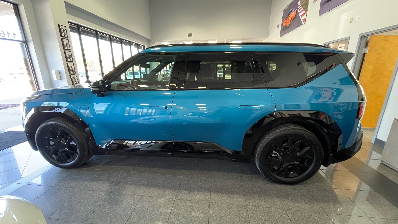 Used 2026 Kia EV9 Land w/ Nightfall Edition Package image 2