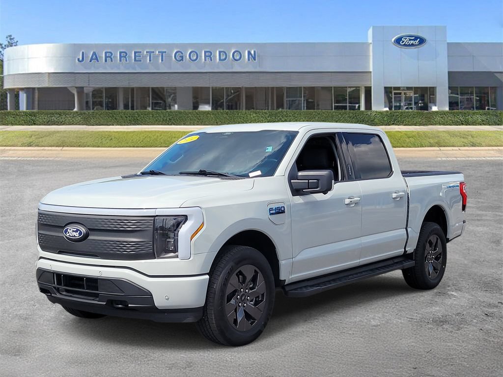 Used 2024 Ford F150 Lightning Flash w/ Max Trailer Tow Package AWD/4WD image 2