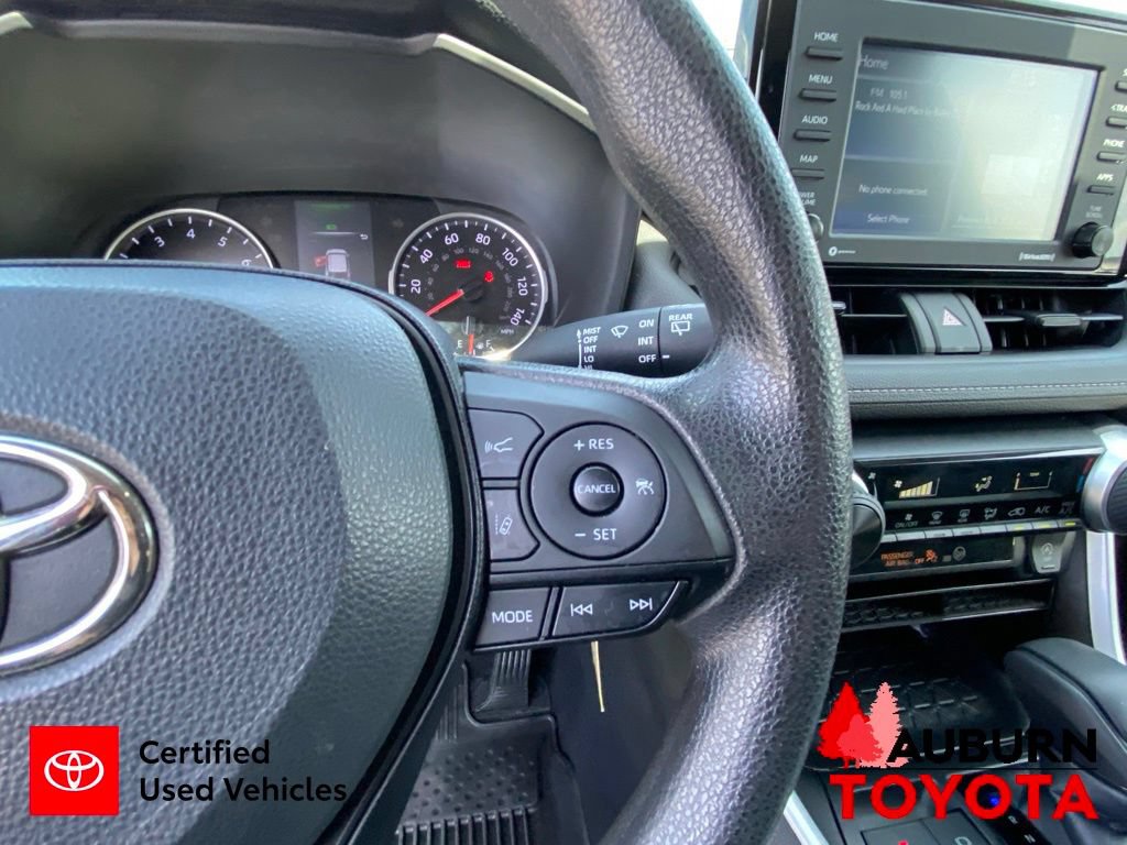 Certified 2022 Toyota RAV4 LE AWD/4WD image 37