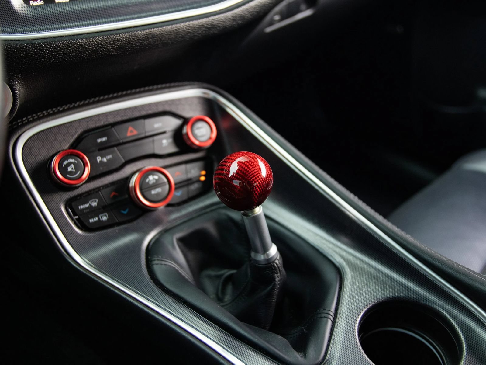 Used 2016 Dodge Challenger R/T Plus RWD image 29