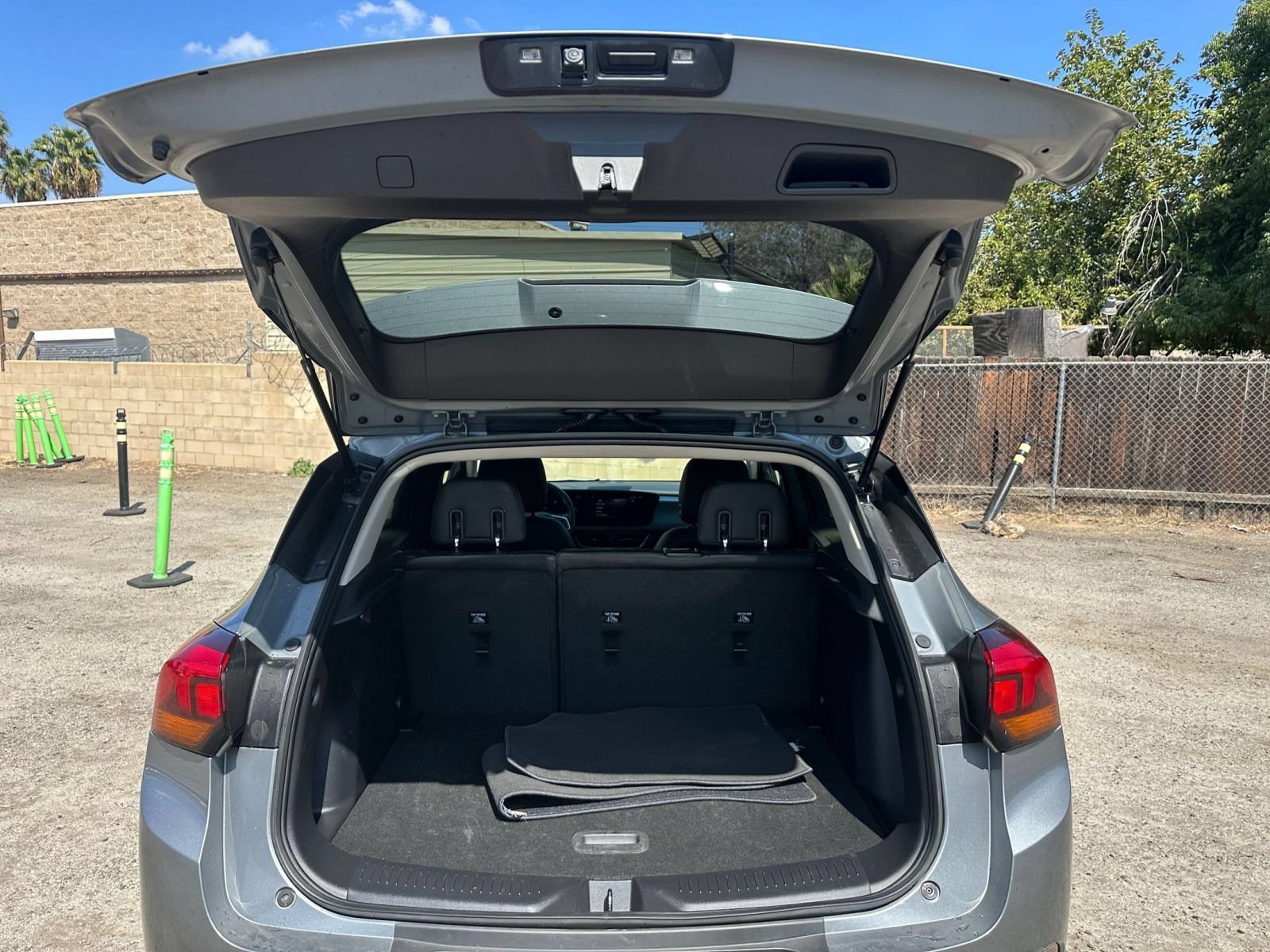 Used 2025 Buick Encore GX Preferred FWD image 29