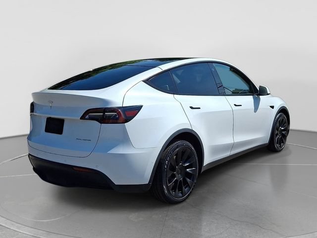 Used 2021 Tesla Model Y Long Range AWD/4WD image 6