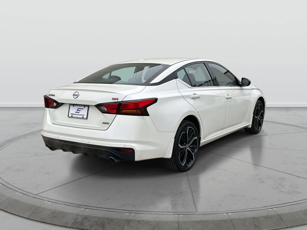 Used 2025 Nissan Altima 2.5 SR AWD/4WD image 5