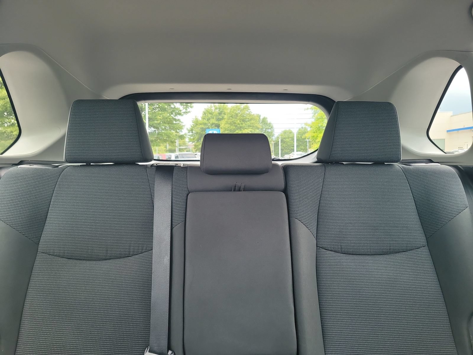 Used 2022 Toyota RAV4 LE AWD/4WD image 21