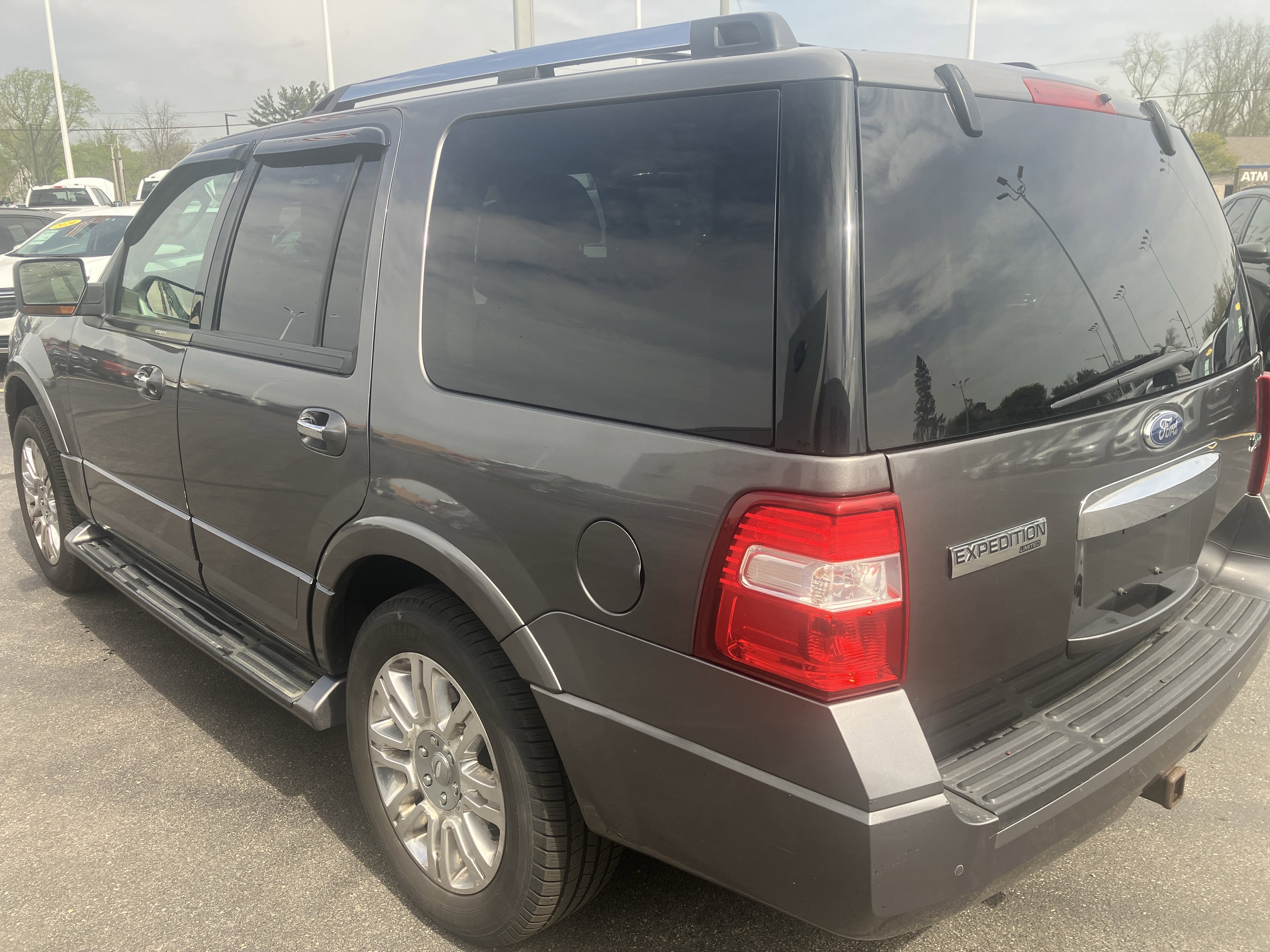 Used 2011 Ford Expedition Limited AWD/4WD image 5
