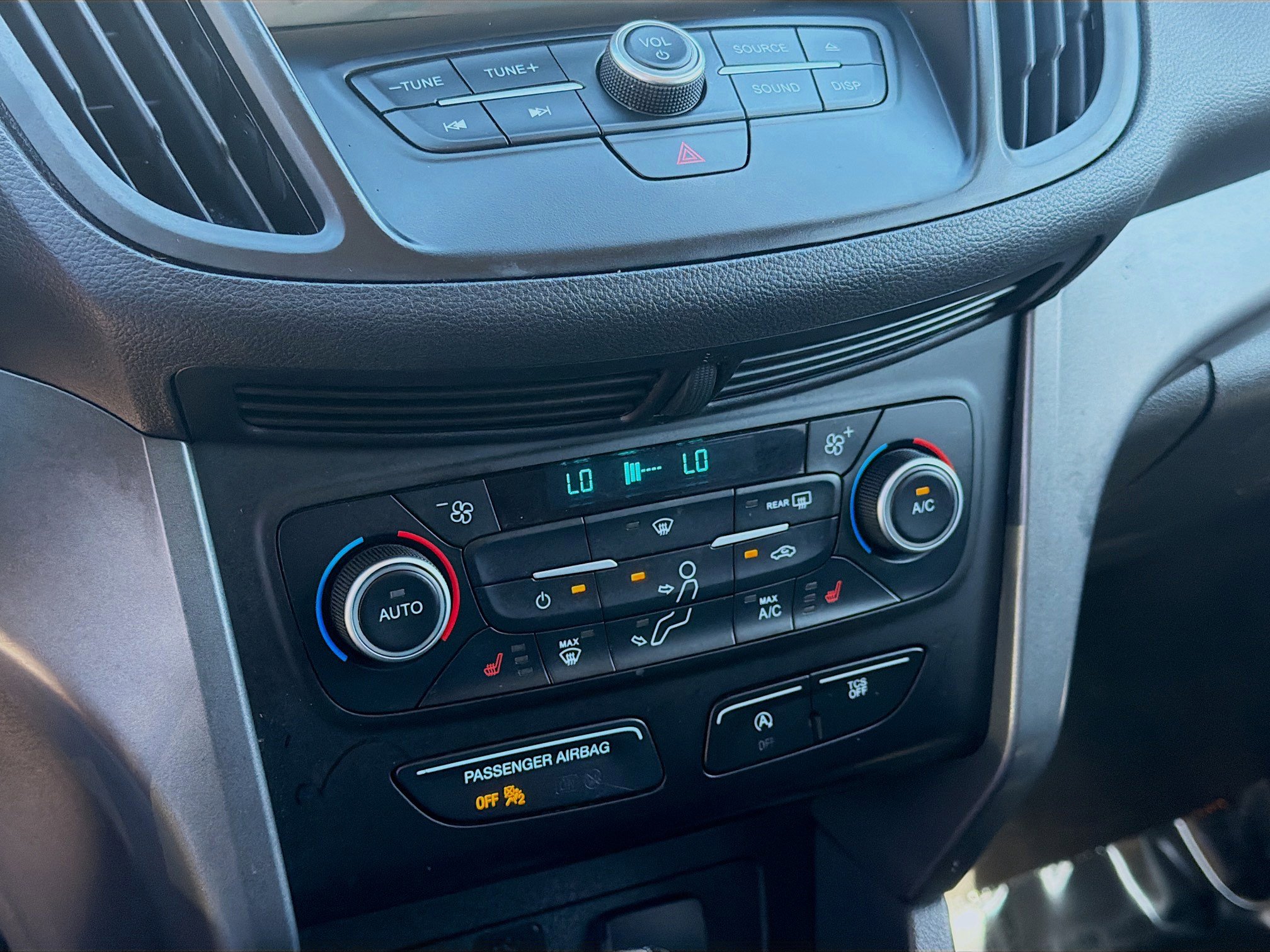 Used 2018 Ford Escape SEL image 14