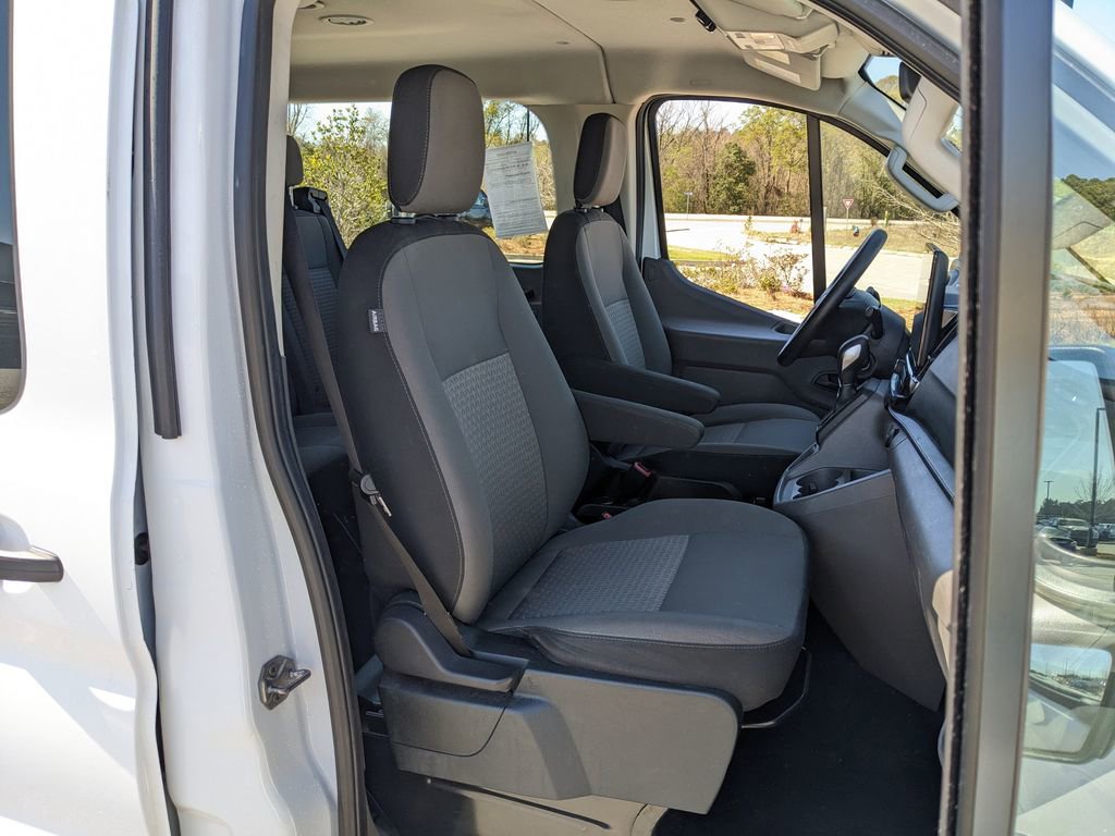 Used 2023 Ford Transit 350 XLT image 44