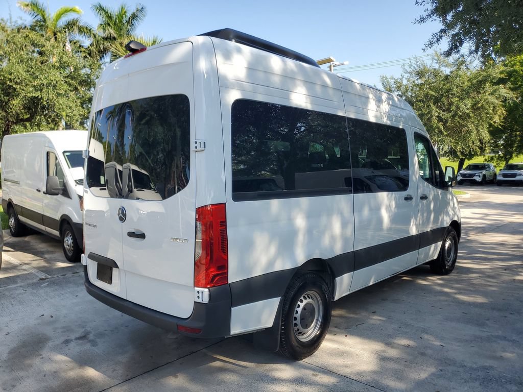 Used 2025 Mercedes-Benz Sprinter 2500 image 6
