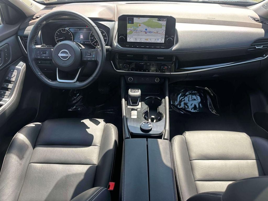 Used 2023 Nissan Rogue SL w/ SL Premium Package image 13