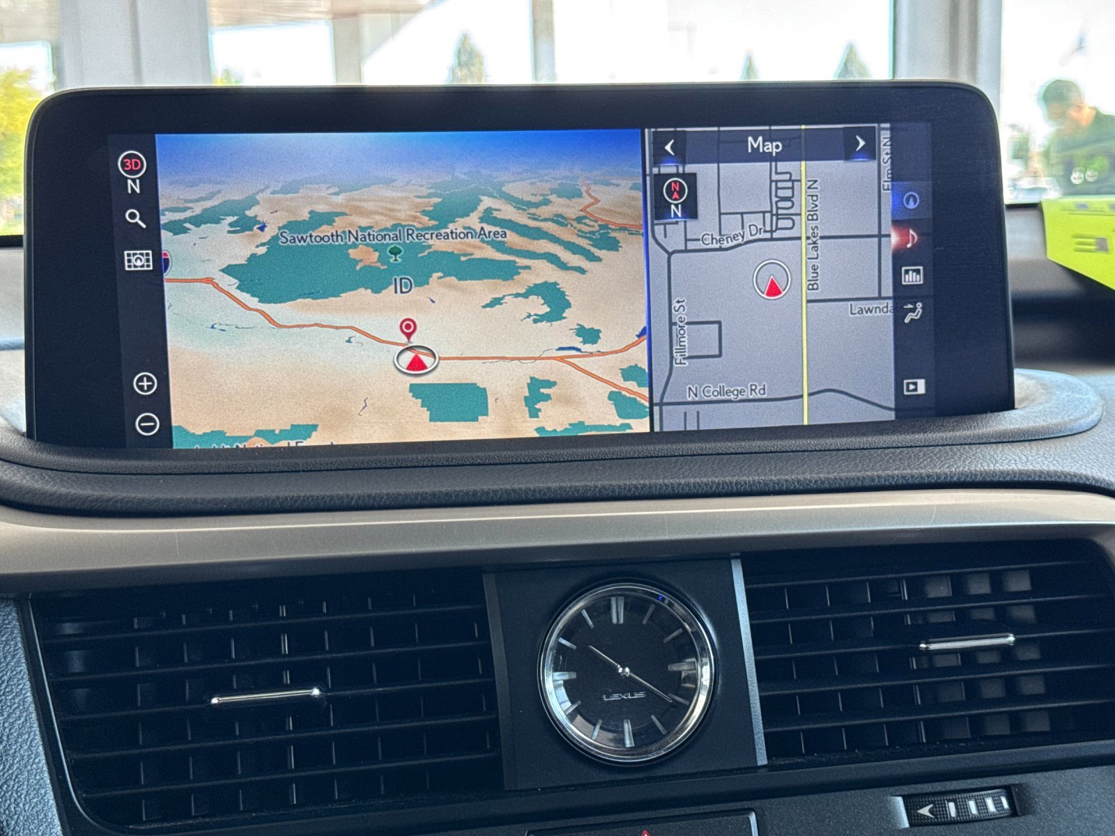 Used 2022 Lexus RX 450h AWD w/ Premium Package image 21