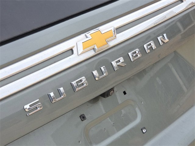 Used 2023 Chevrolet Suburban Premier image 15