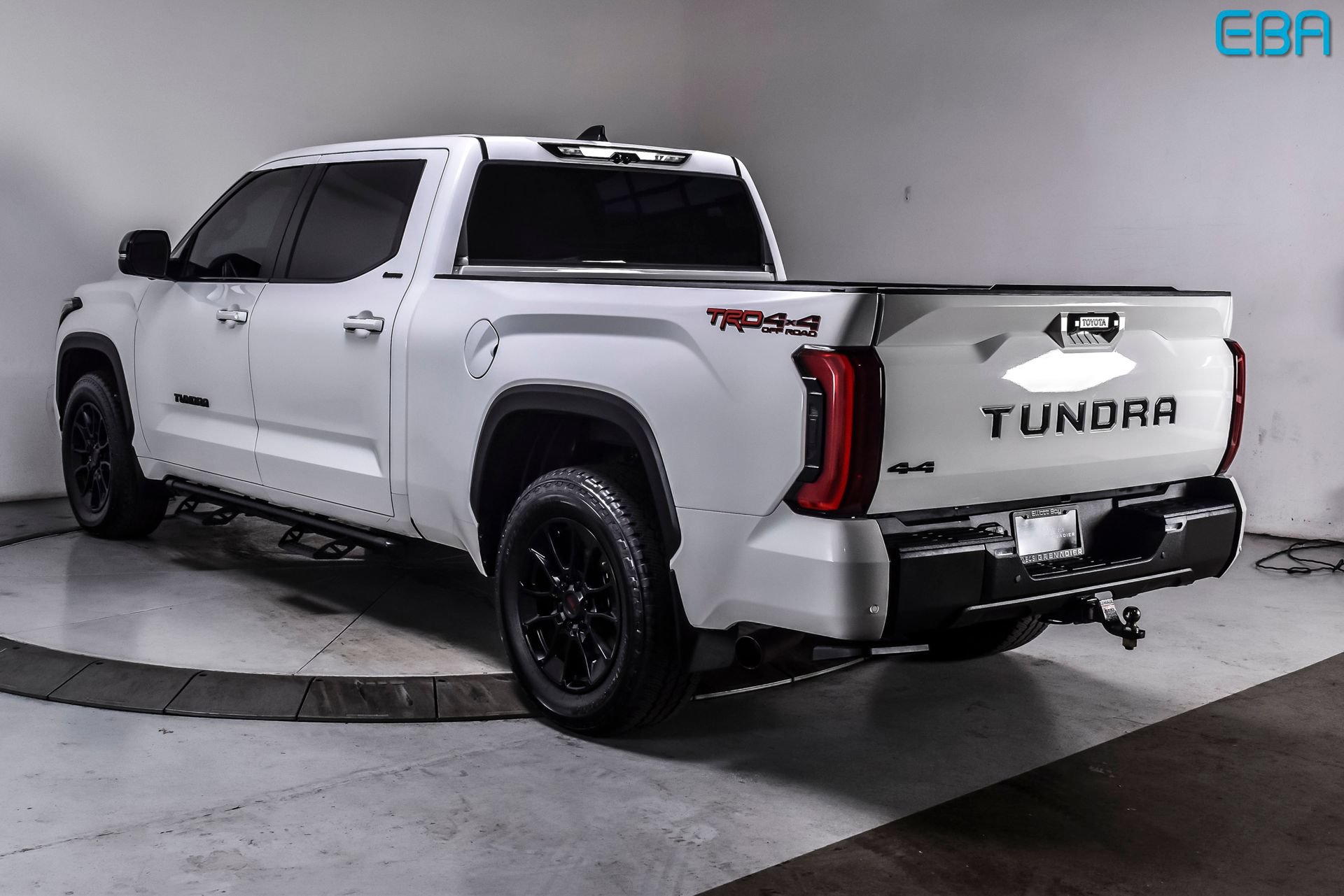 Used 2024 Toyota Tundra Limited w/ TRD Off-Road Package AWD/4WD image 7