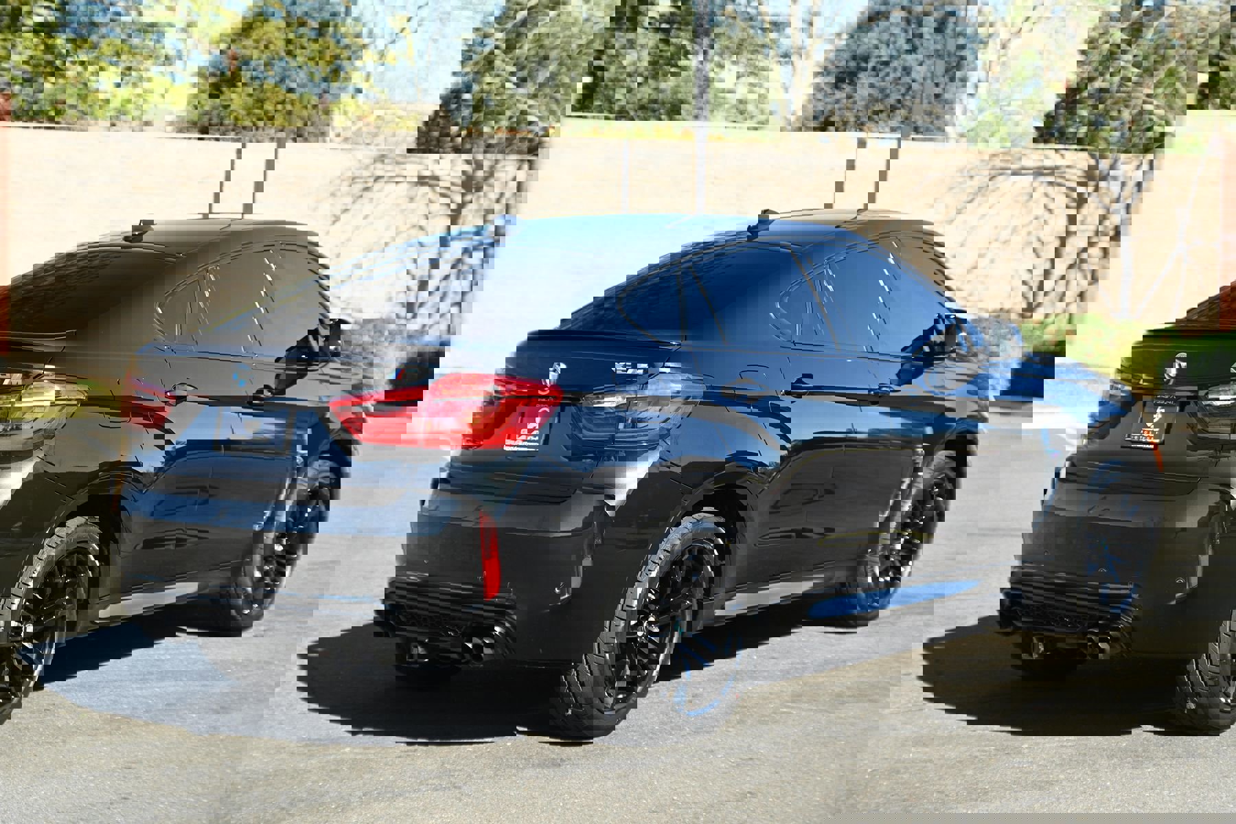 Used 2015 BMW X6 M image 7