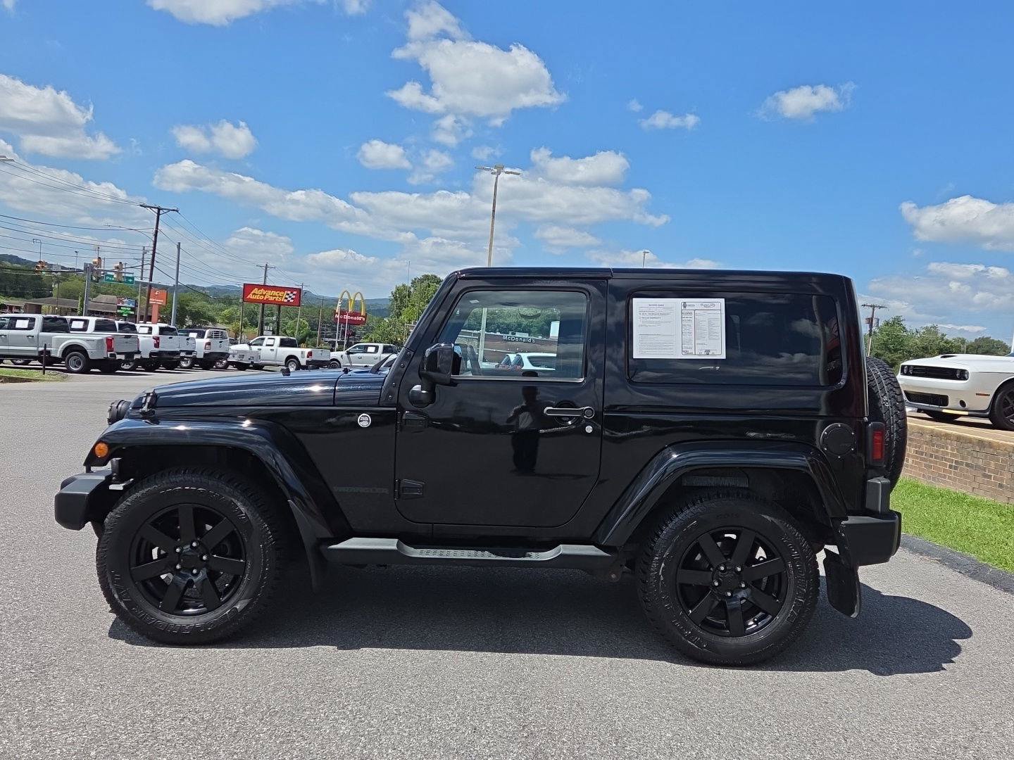 Used 2014 Jeep Wrangler Sahara AWD/4WD image 6