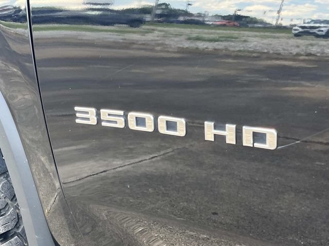 Used 2020 Chevrolet Silverado 3500 LTZ w/ LTZ Plus Package AWD/4WD image 14