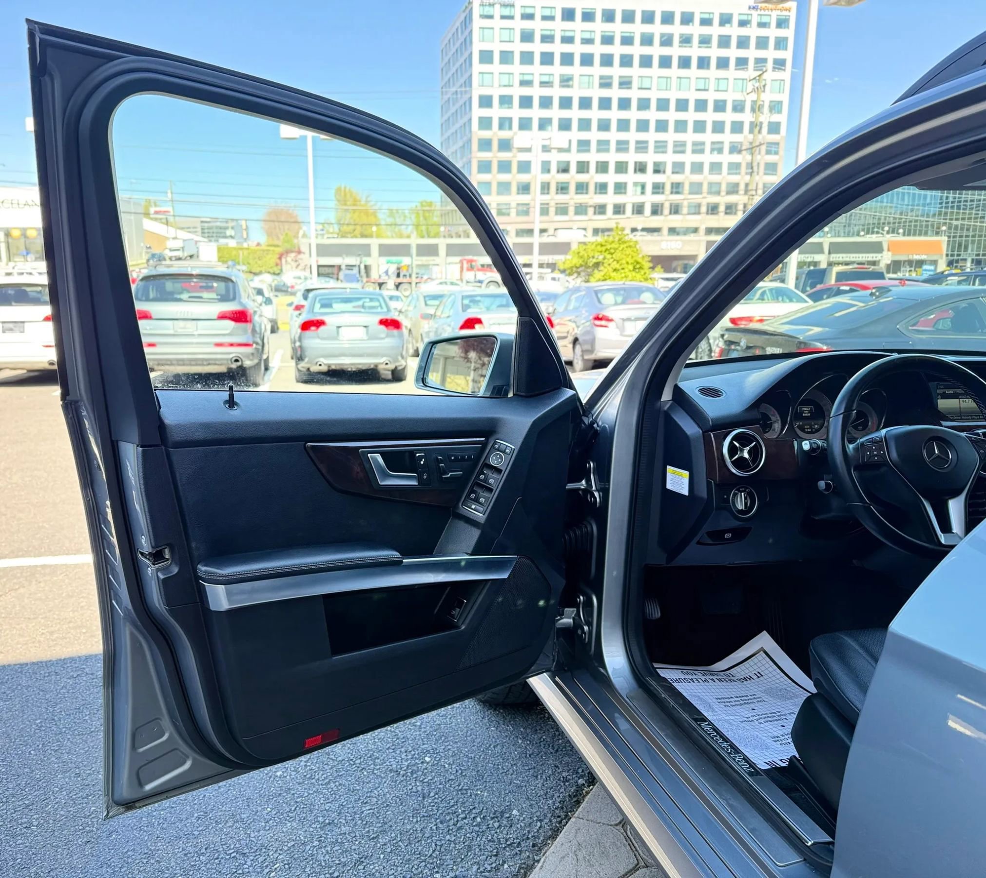 Used 2014 Mercedes-Benz GLK 350 4MATIC image 9