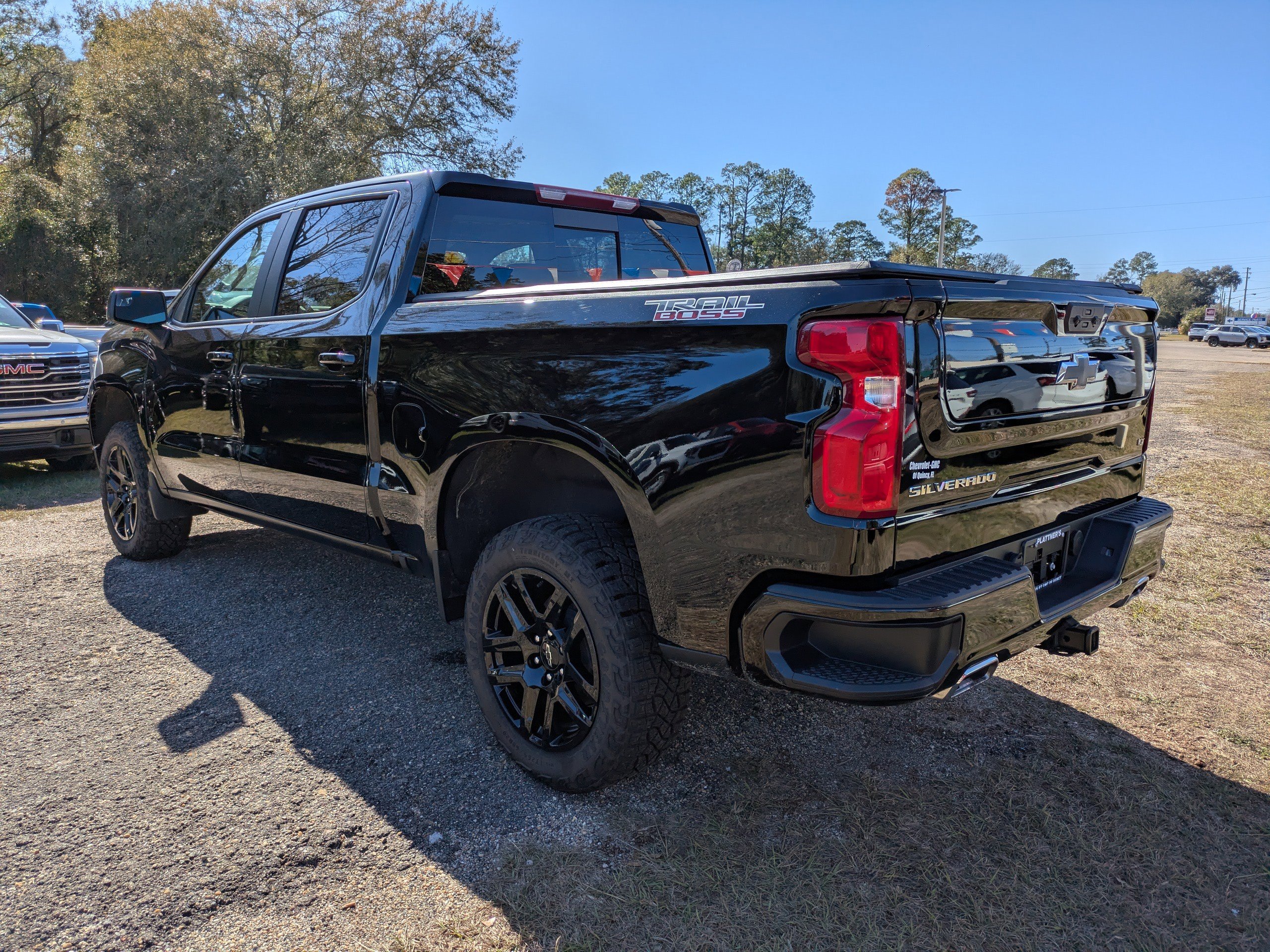 Used 2025 Chevrolet Silverado 1500 LT Trail Boss w/ Convenience Package II image 6