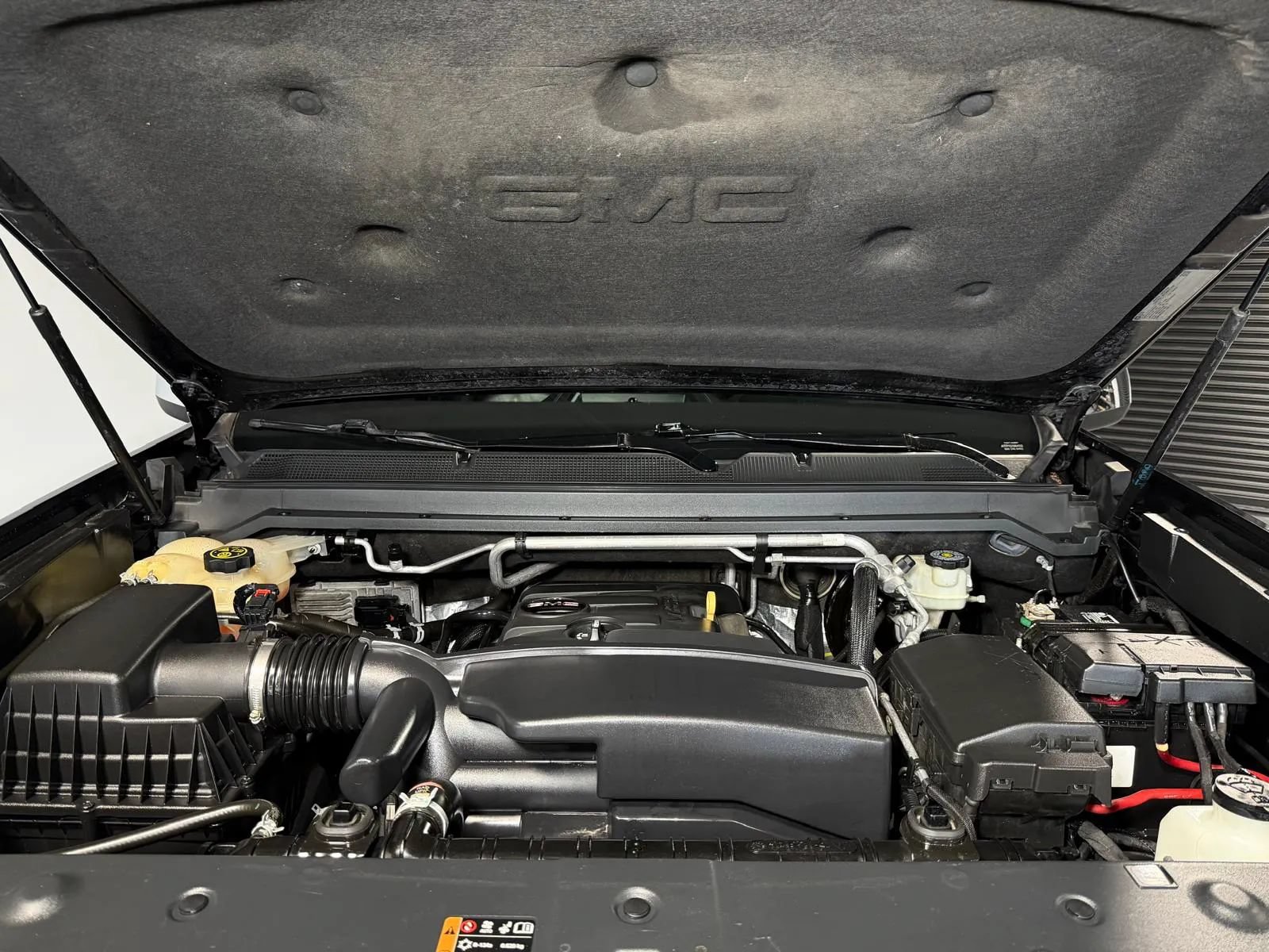 Used 2015 GMC Canyon SLT AWD/4WD image 8