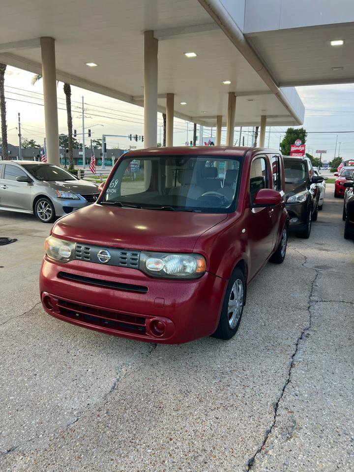 Used 2010 Nissan Cube 1.8 S w/ Interior Designer Pkg FWD image 2
