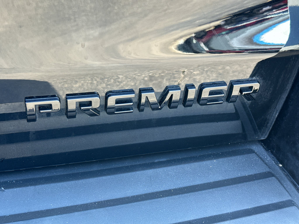 Used 2019 Chevrolet Suburban Premier image 8