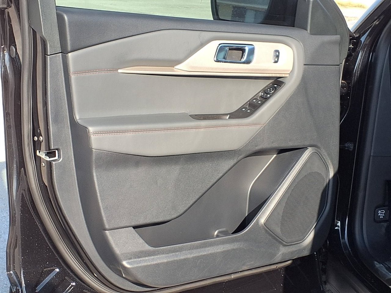 New 2027 Ford Explorer Active RWD image 21