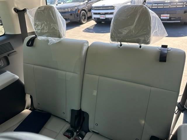 New 2025 Hyundai Santa Fe Calligraphy image 21