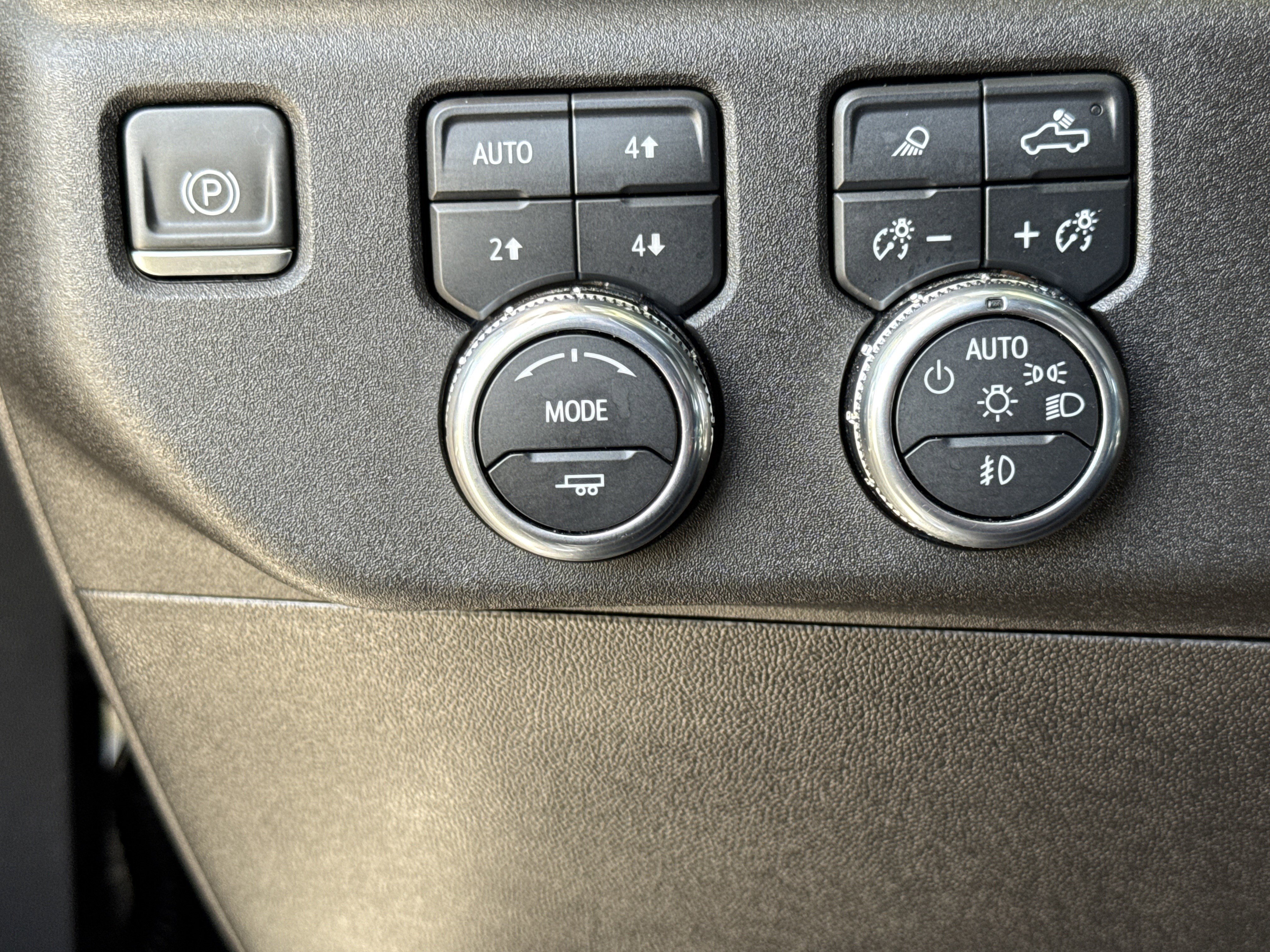 Used 2024 GMC Sierra 1500 Elevation w/ Elevation Premium Package image 19