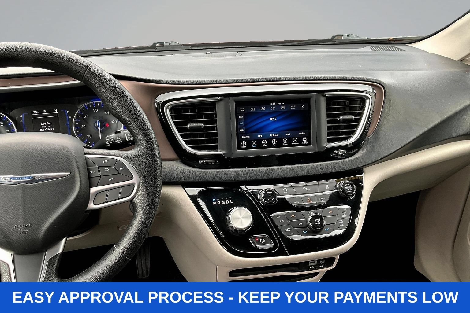 Used 2020 Chrysler Voyager LX FWD image 12