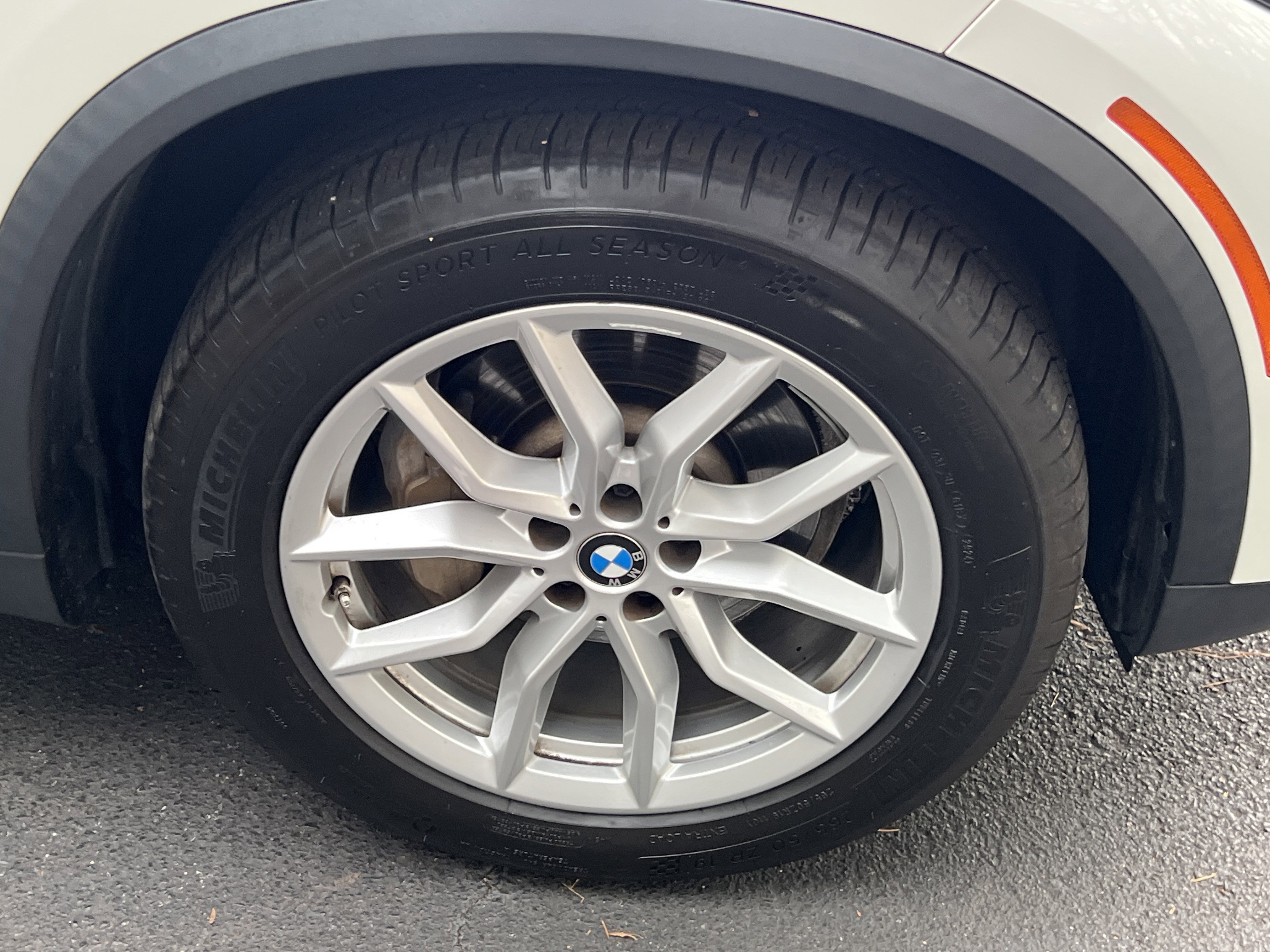 Used 2021 BMW X5 sDrive40i w/ Convenience Package image 13