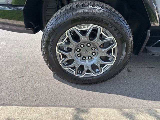 Used 2025 GMC Hummer EV 3X AWD/4WD image 12