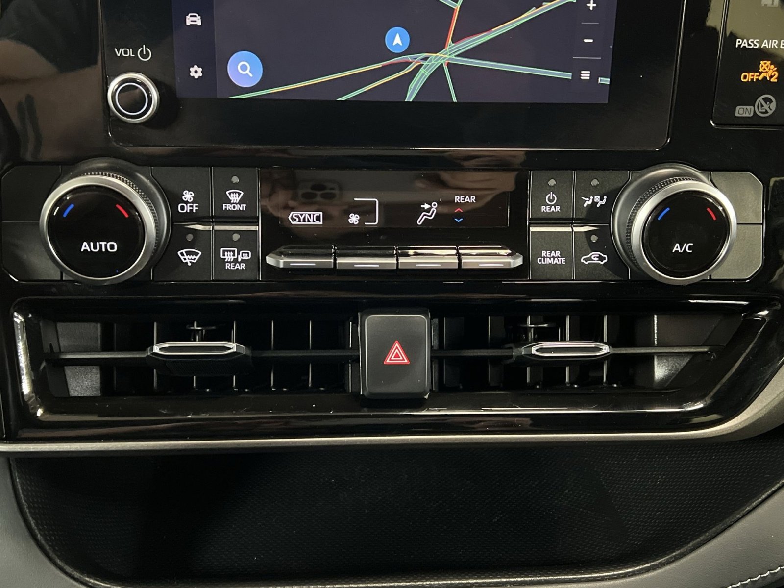 Used 2023 Toyota Highlander LE image 21