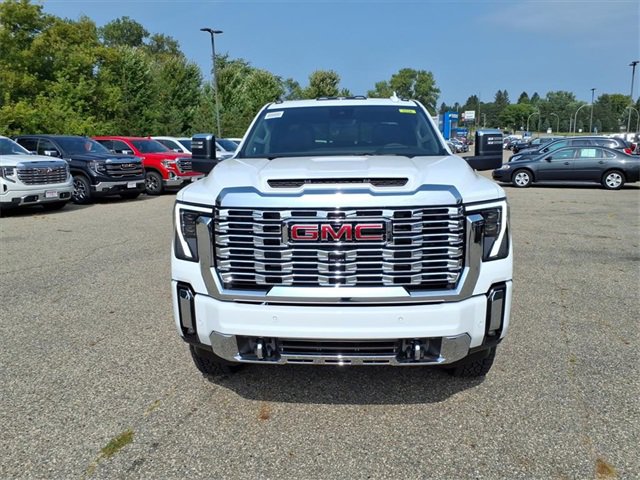 New 2026 GMC Sierra 3500 Denali w/ Technology Package image 9