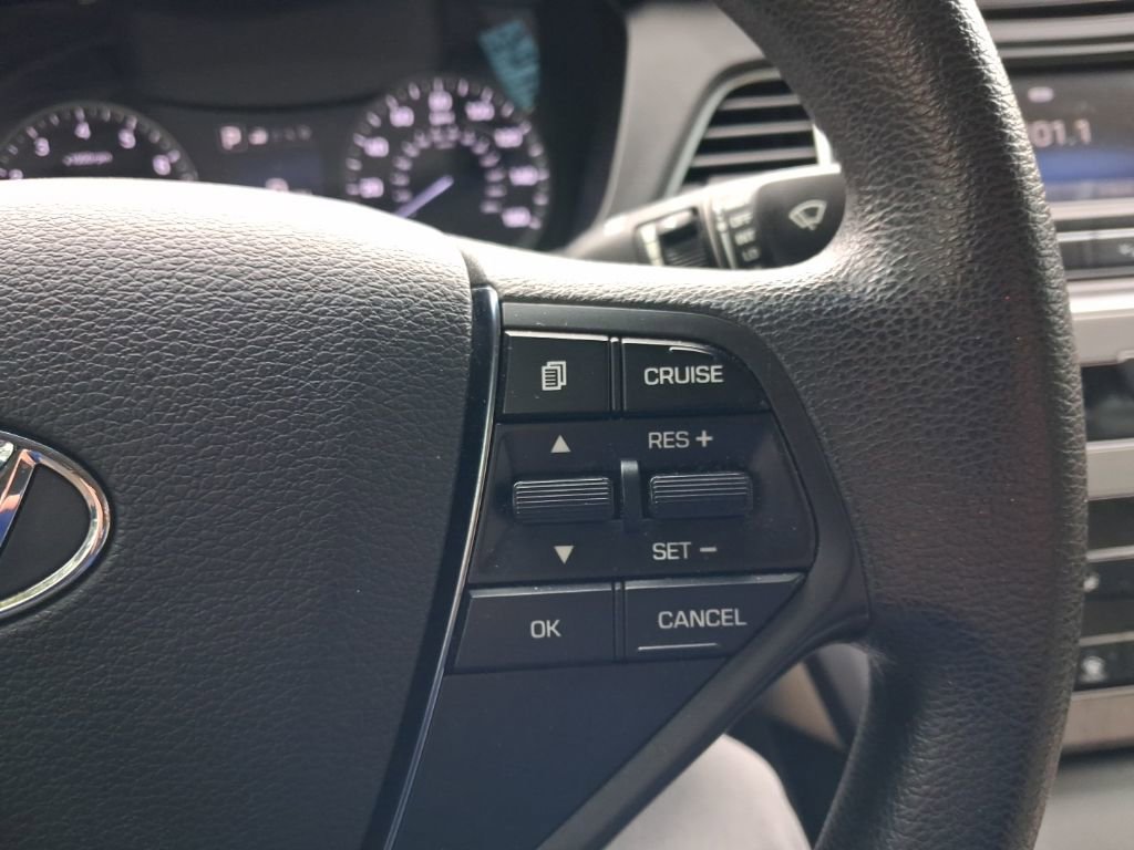 Used 2015 Hyundai Sonata SE w/ Option Group 09 image 29
