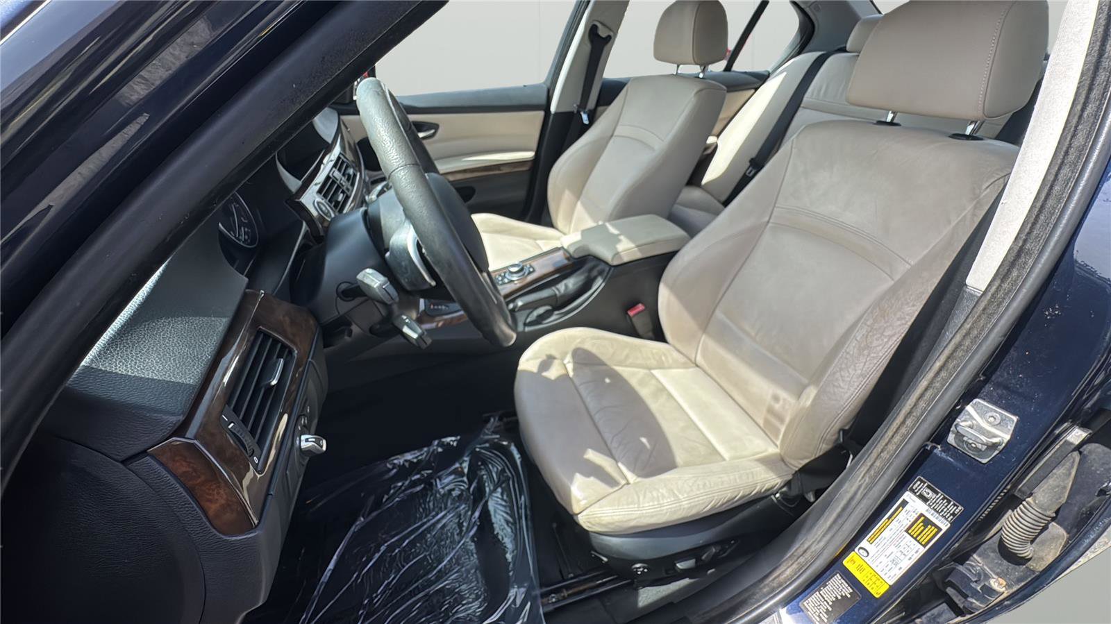 Used 2010 BMW 335i Sedan image 10