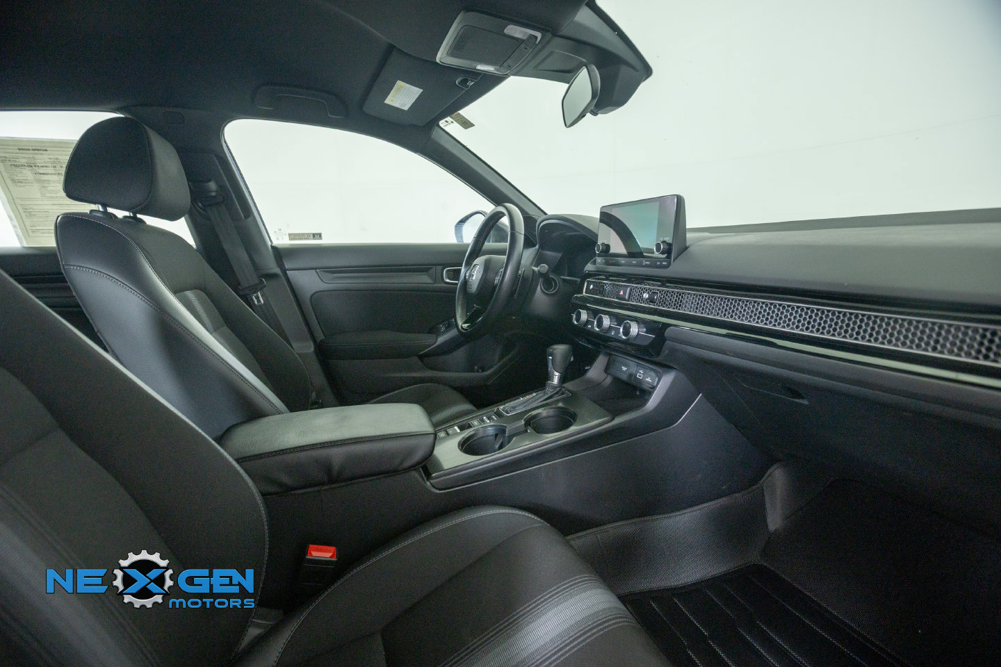 Used 2024 Honda Civic Sport image 6