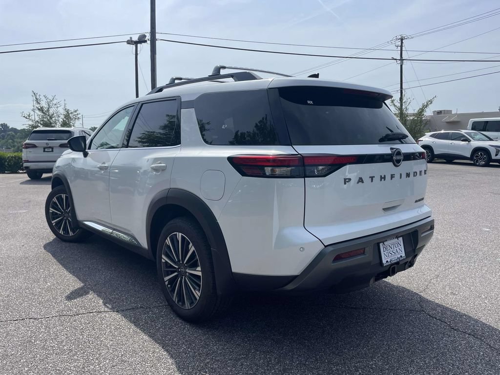 New 2026 Nissan Pathfinder Platinum FWD image 4