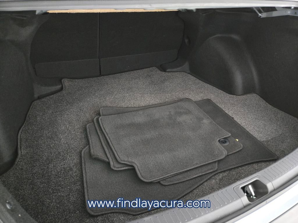 Used 2023 Toyota Corolla LE w/ Carpet Mat Package (TMS) FWD image 15