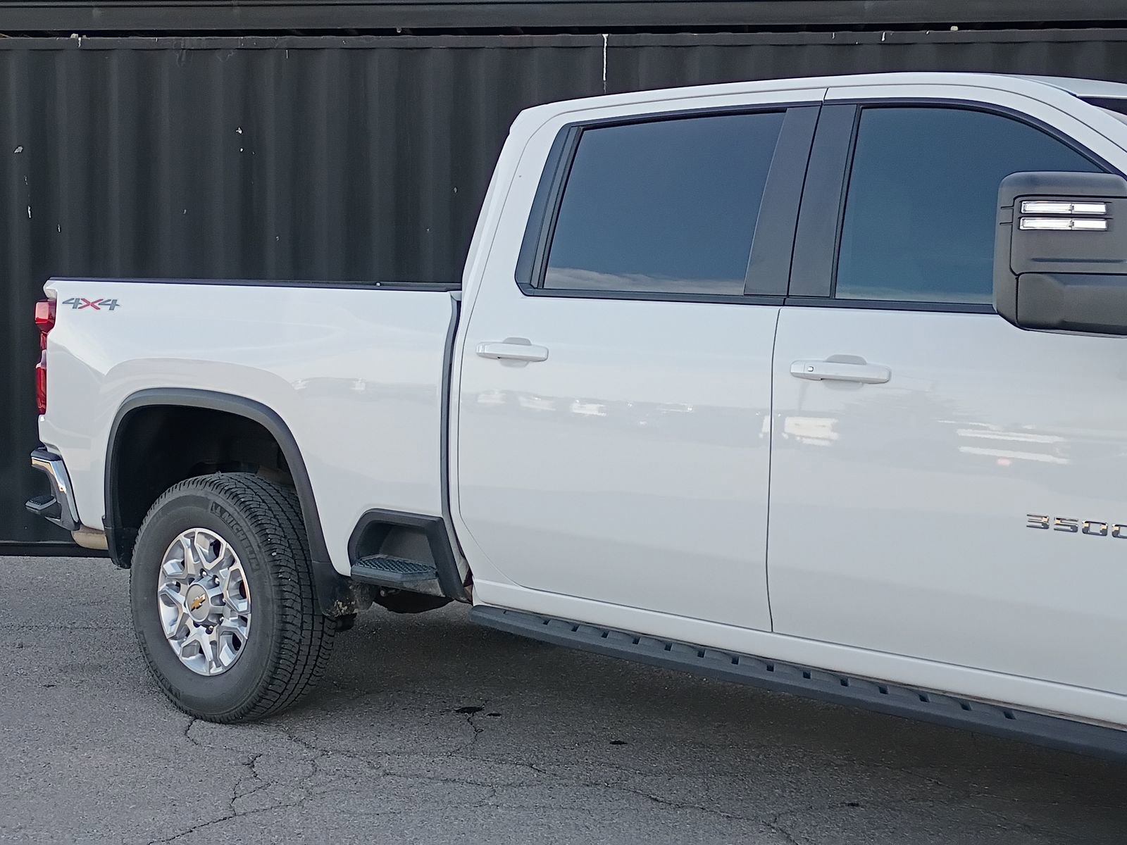Used 2024 Chevrolet Silverado 3500 LT w/ Convenience Package image 5