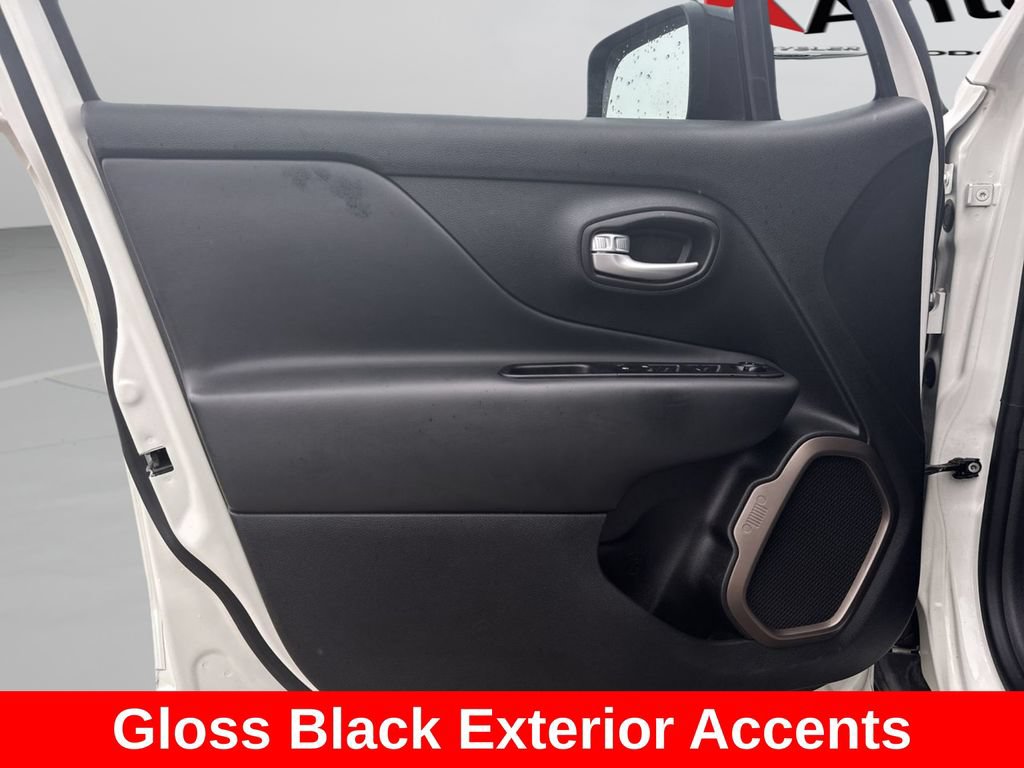 Certified 2023 Jeep Renegade Latitude AWD/4WD image 20