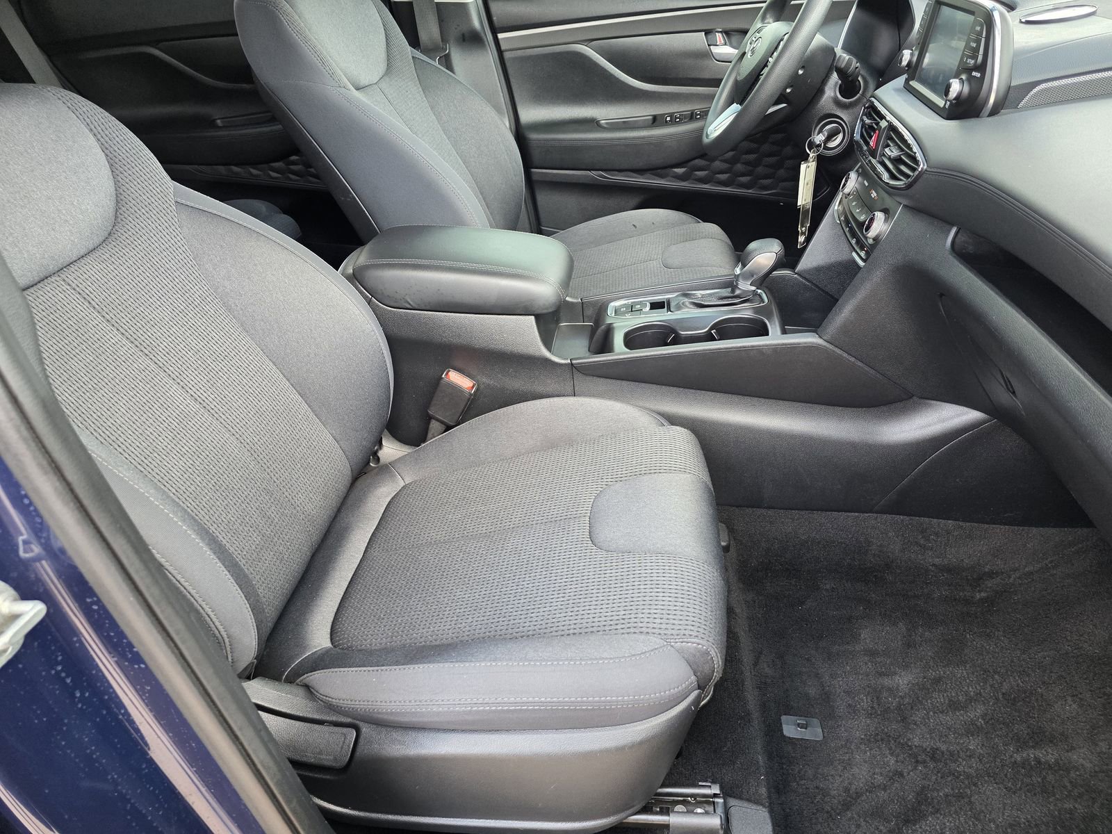 Used 2019 Hyundai Santa Fe SE image 13