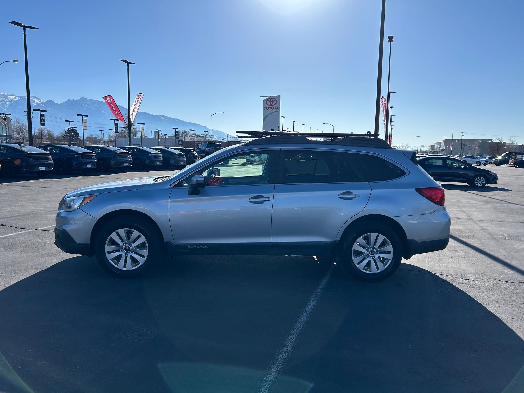 Used 2016 Subaru Outback 2.5i Premium image 2