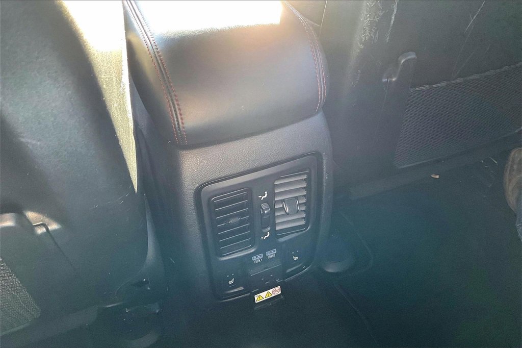 Used 2024 Dodge Durango GT image 10