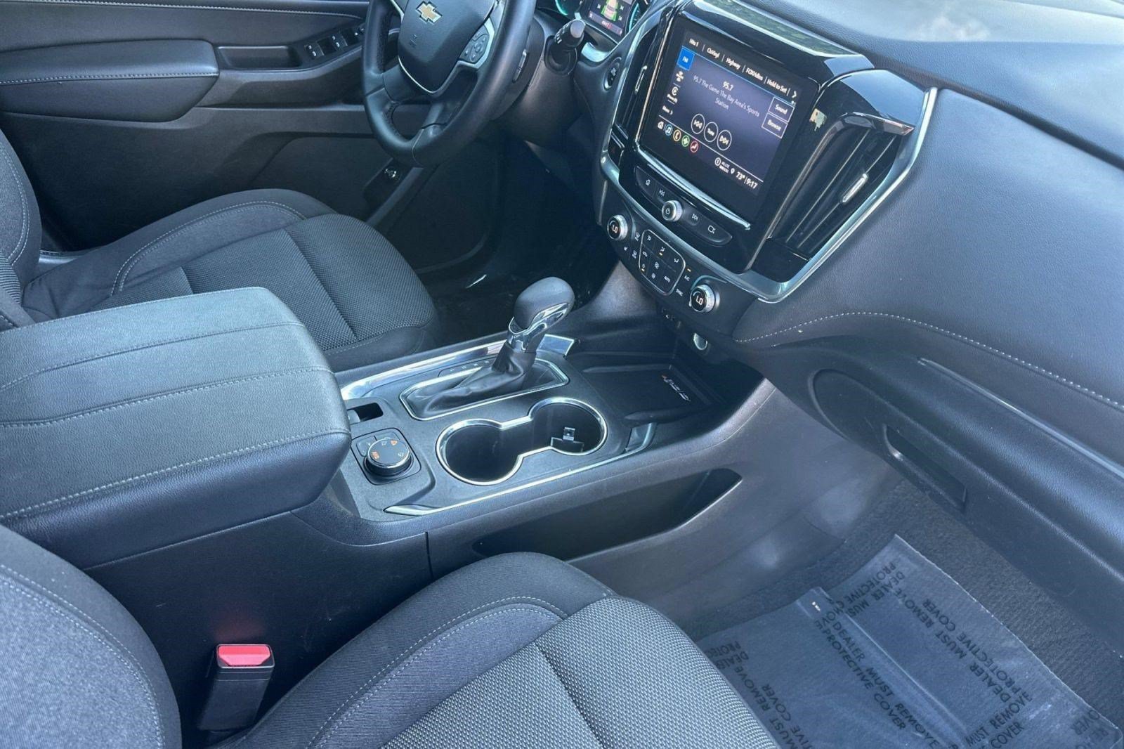 Used 2023 Chevrolet Traverse LT w/ LPO, Cargo Package AWD/4WD image 34