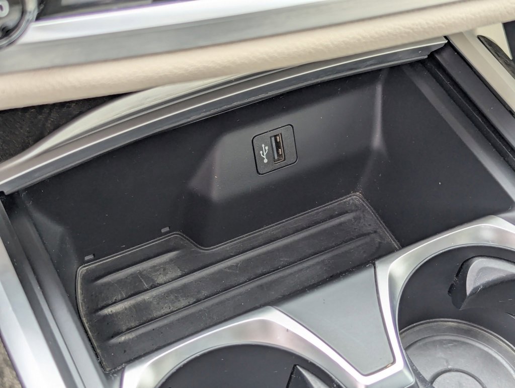 Used 2019 BMW 740i w/ Executive Package image 23